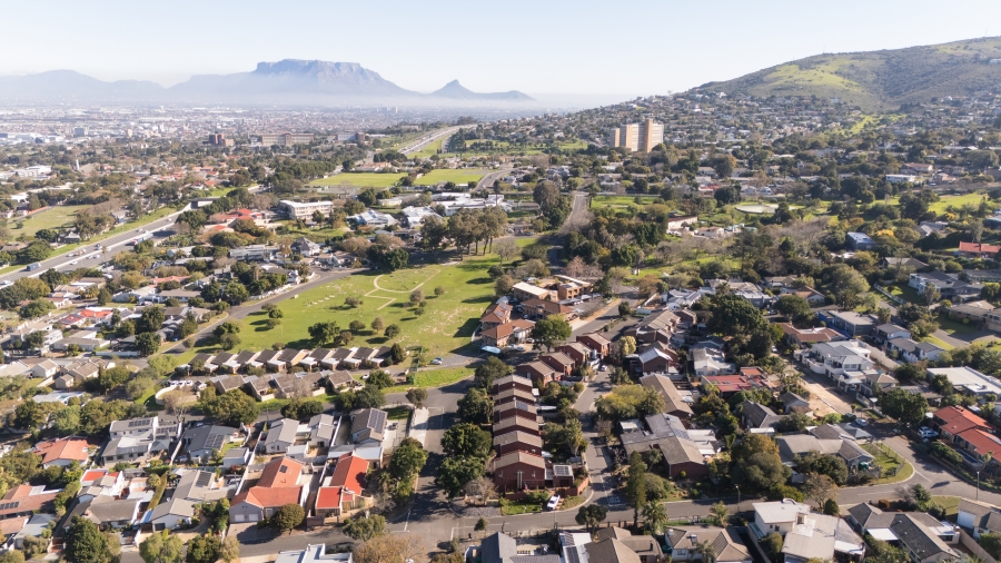 3 Bedroom Property for Sale in Hoheizen Western Cape
